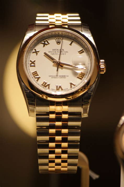 http www.thereplicablog.com top-5-rolex-replicas-on-amazon-com|are rolex watches authentic.